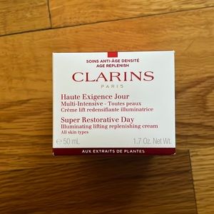 Clarins Super Restorative Day Cream